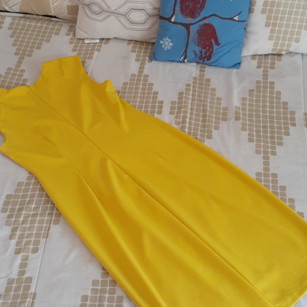 Chic Yellow Dress - Picture 4 of 5